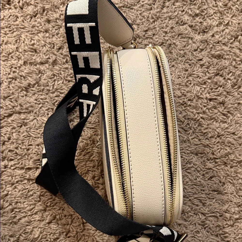 Karl Lagerfeld elegant crossbody